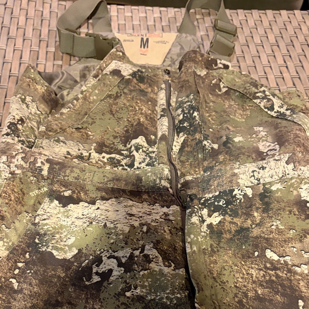 RedHead Silent Hide Camouflage Overalls and Jacket Mens Medium